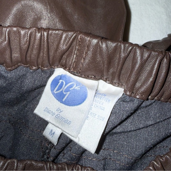 Diane Gilman Chocolate Faux Leather Pants size medium NWT - Picture 6 of 7